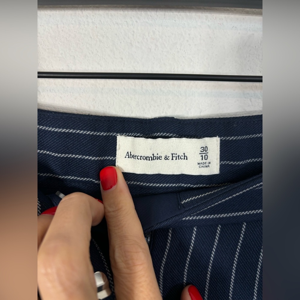 A&F Sloane Pants Pinstripe - Picture 6 of 8
